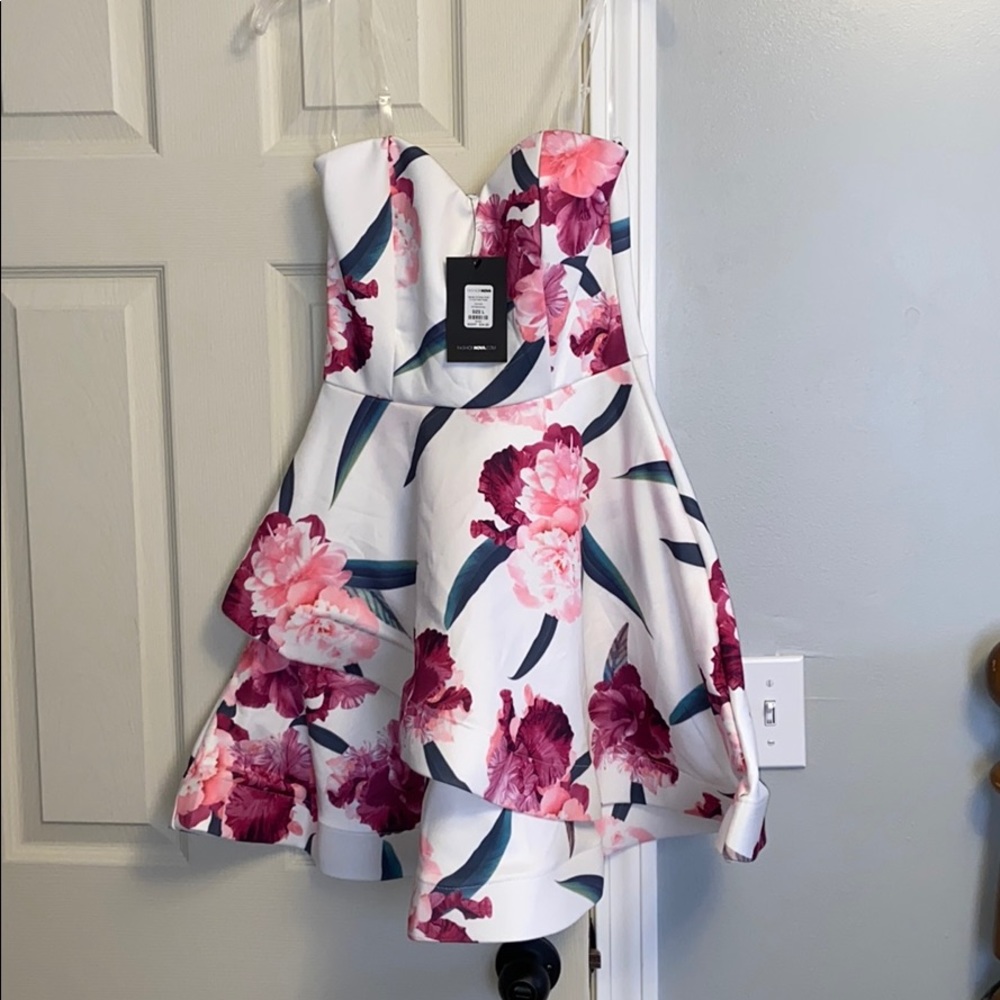 FashionNova Floral Fit and Flare Dress, size L